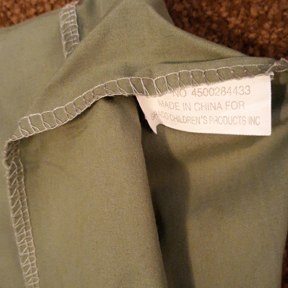 Pack & Play Fitted Sheet Lot of 2 Graco - Picture 3 of 3